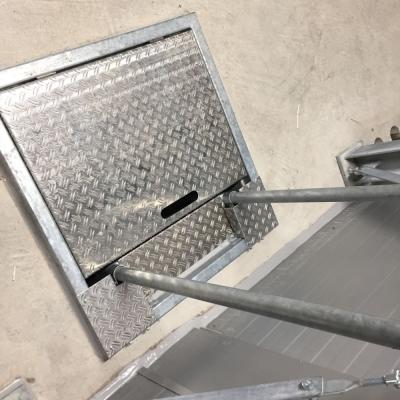 Steel substructure for enclosure