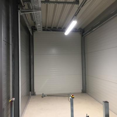 Steel substructure for enclosure